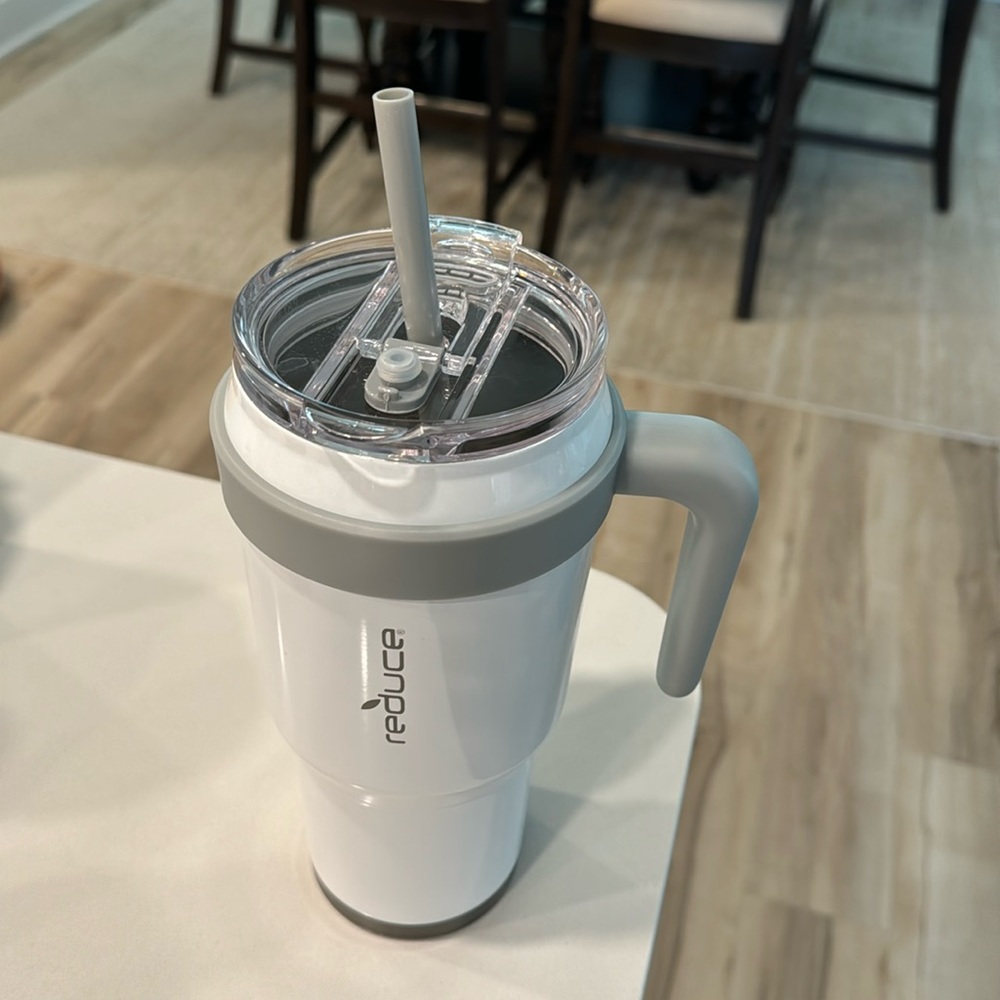 Reduce 40 oz tumbler
